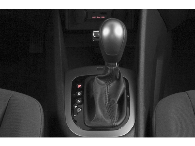 2015 Kia Rio 5dr HB Auto LX+ Exterior Shot 9