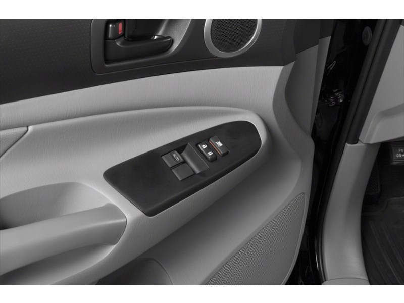2015 Toyota Tacoma 4WD Access Cab I4 Auto Exterior Shot 10