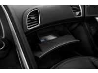 2015 Chevrolet Corvette 2dr Stingray Conv w/3LT Interior Shot 4