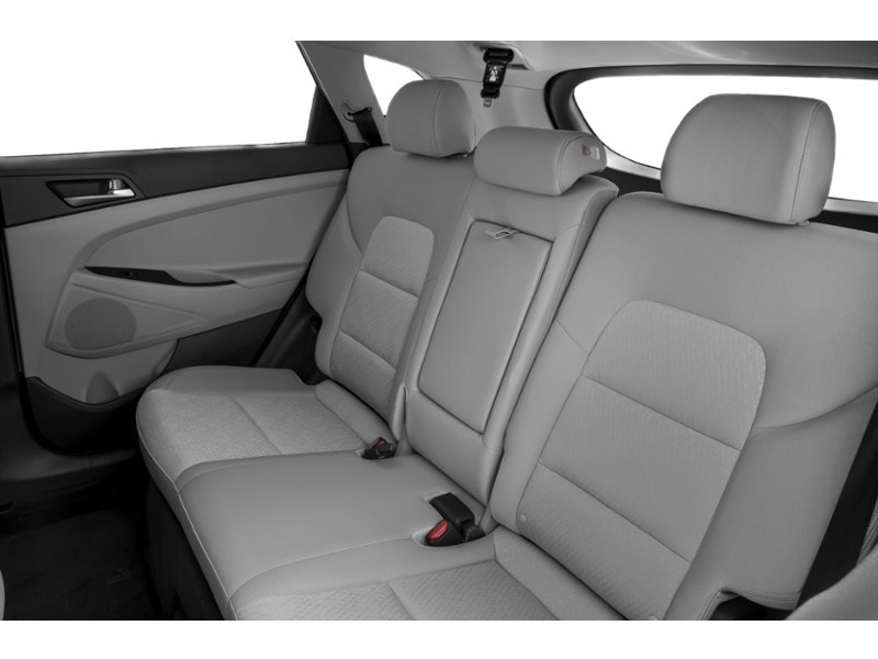 2018 Hyundai Tucson 2.0L Premium AWD Interior Shot 5