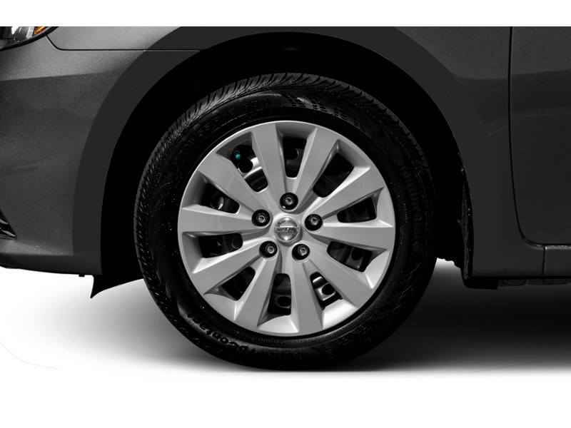 2017 Nissan Sentra 4dr Sdn CVT S Exterior Shot 5