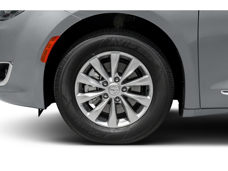 2020 Chrysler Pacifica Limited 35th Anniversary FWD *Ltd Avail* Exterior Shot 5