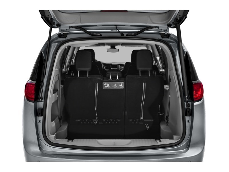 2020 Chrysler Pacifica Limited 35th Anniversary FWD *Ltd Avail* Exterior Shot 4