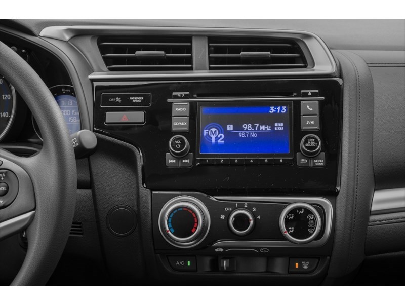 2017 Honda Fit FIT LX/SENIOR DRIVEN/INSANE MILEAGE/HTD SEATS Interior Shot 2