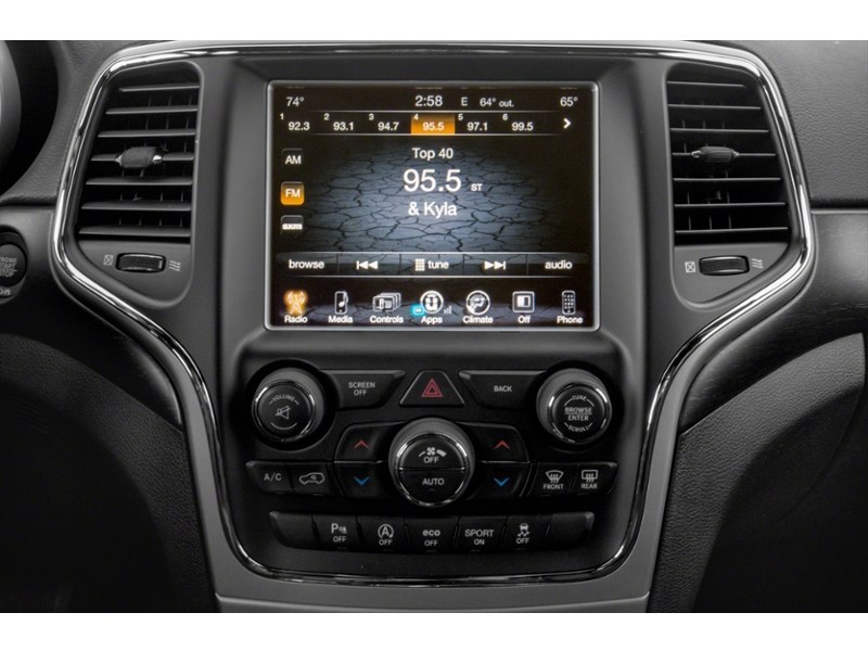 2021 Jeep Grand Cherokee Laredo 4x4 Interior Shot 2