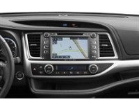 2019 Toyota Highlander AWD XLE Interior Shot 2