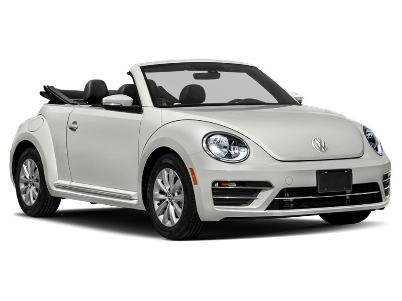 2018 Volkswagen Beetle Trendline Auto Exterior Shot 9