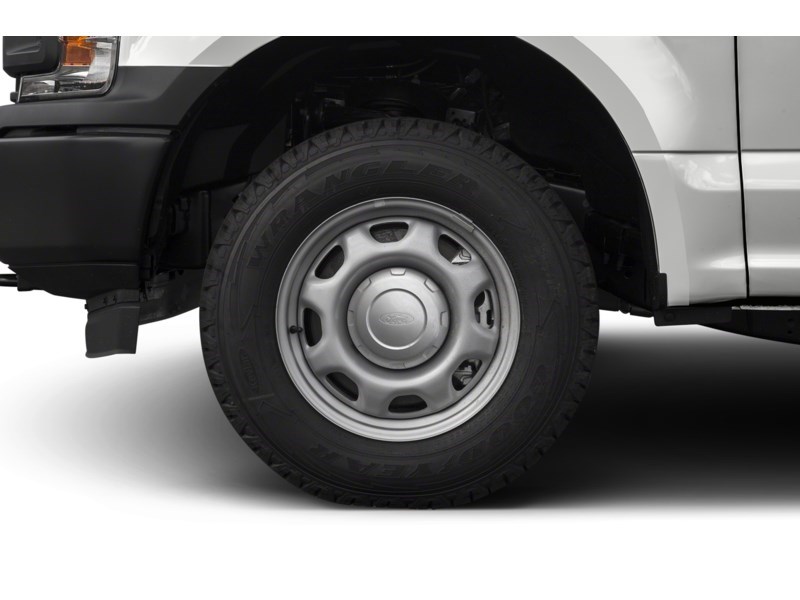 2019 Ford F-150 XL 4WD SuperCrew 5.5' Box Exterior Shot 5