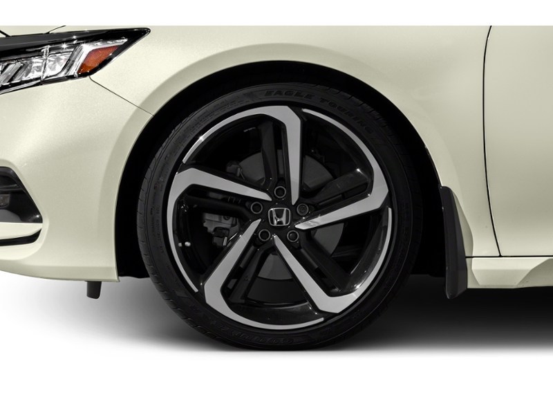 2018 Honda Accord Sedan Sport CVT Exterior Shot 5