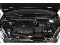 2019 Toyota Sienna LE 8-Passenger FWD Exterior Shot 3