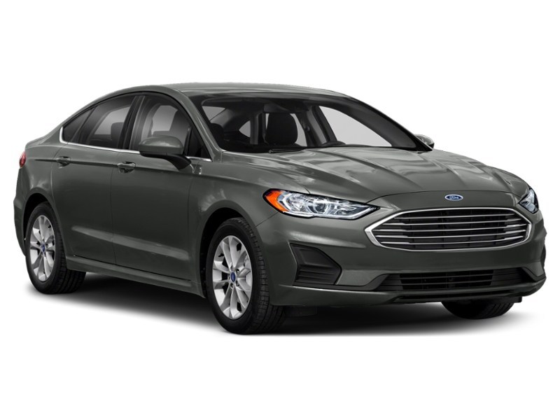 2019 Ford Fusion SE Exterior Shot 8