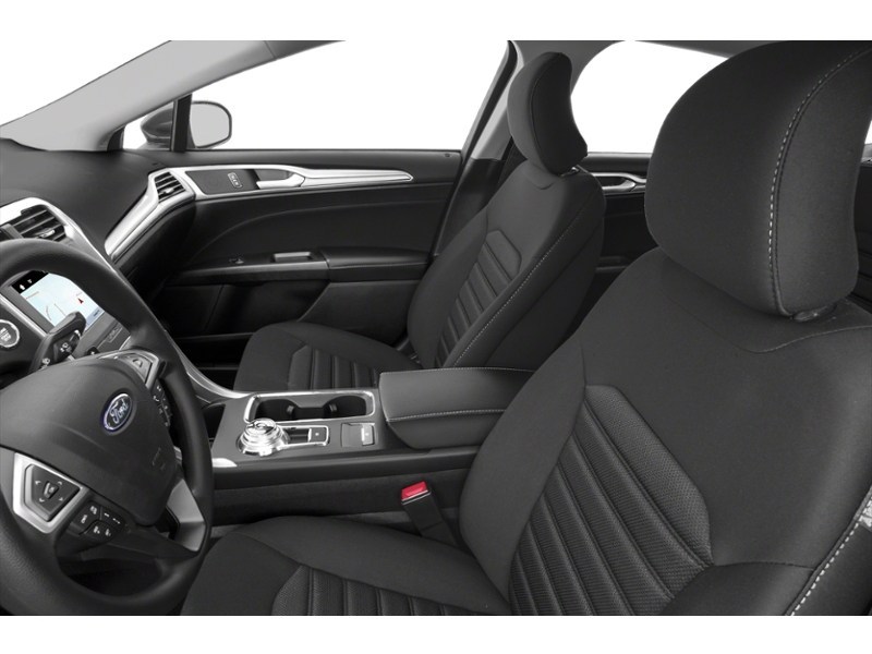 2019 Ford Fusion SE Interior Shot 4