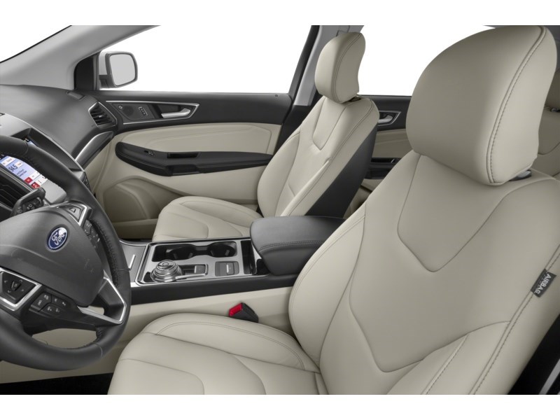 2019 Ford Edge Titanium AWD Interior Shot 4