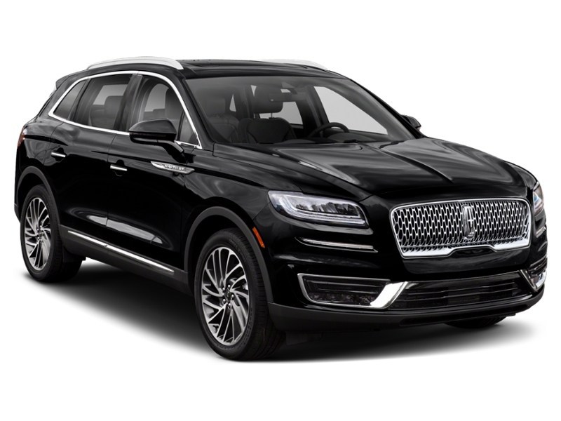 2019 Lincoln Nautilus Reserve AWD Exterior Shot 8
