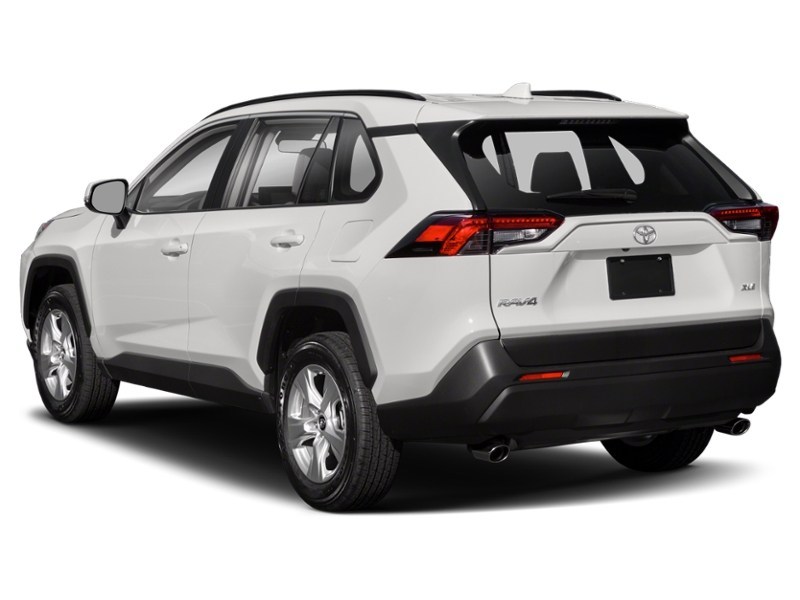 2020 Toyota RAV4 XLE AWD Exterior Shot 9