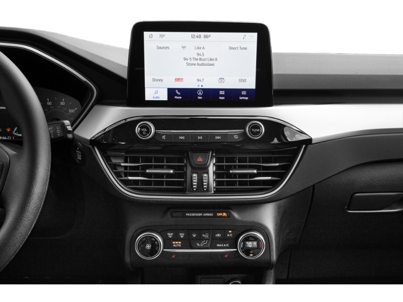 2021 Ford Escape SE Hybrid AWD Interior Shot 2