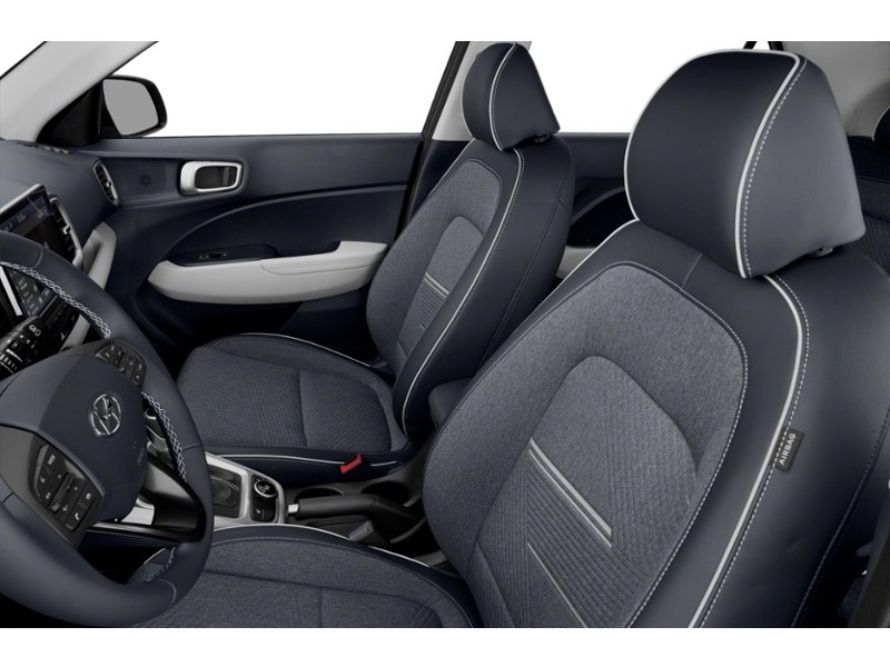 2022 Hyundai Venue Ultimate IVT w/Black Interior Interior Shot 4