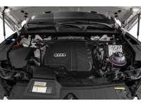 2021 Audi Q5 Komfort 45 TFSI quattro Exterior Shot 3