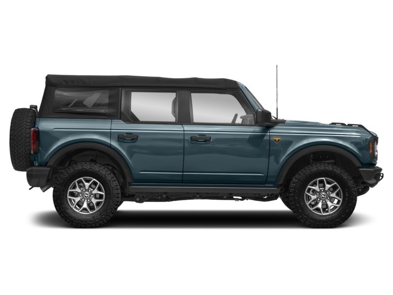 2021 Ford Bronco Badlands 4 Door Advanced 4x4 Exterior Shot 10