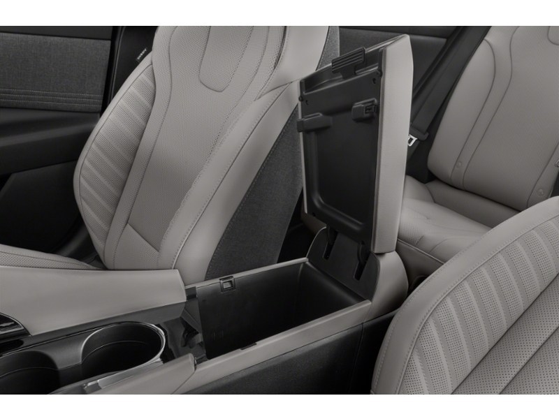 2023 Hyundai Elantra Hybrid Luxury DCT Interior Shot 7