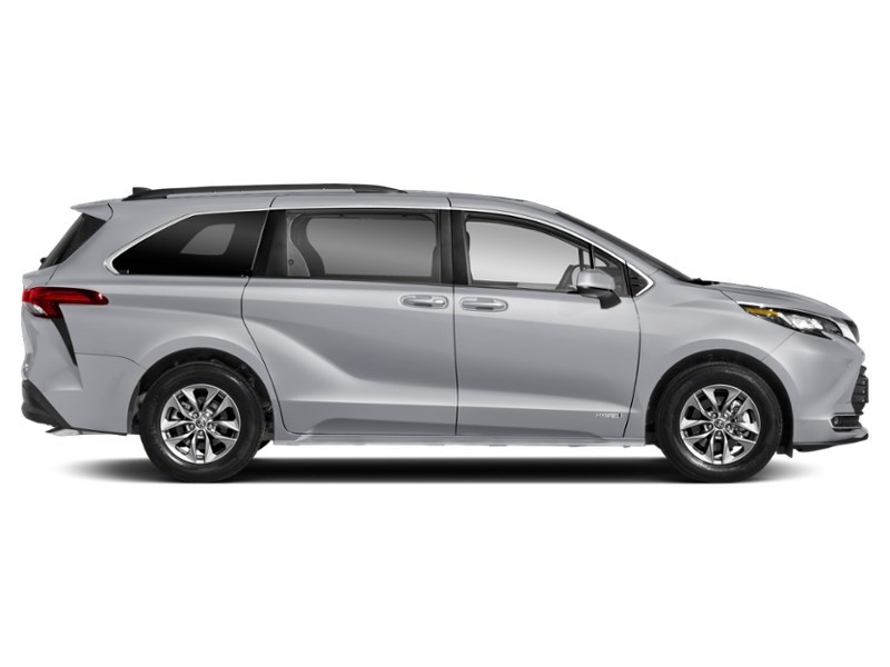 2024 Toyota Sienna XLE 8-Passenger FWD Exterior Shot 10