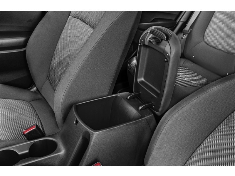 2022 Kia Seltos LX AWD Interior Shot 7