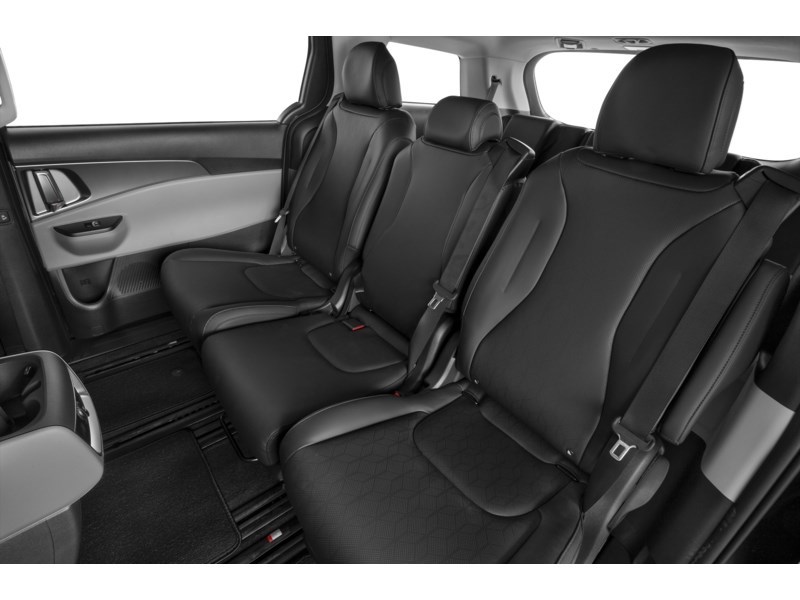 2023 Kia Carnival LX+ FWD Interior Shot 5