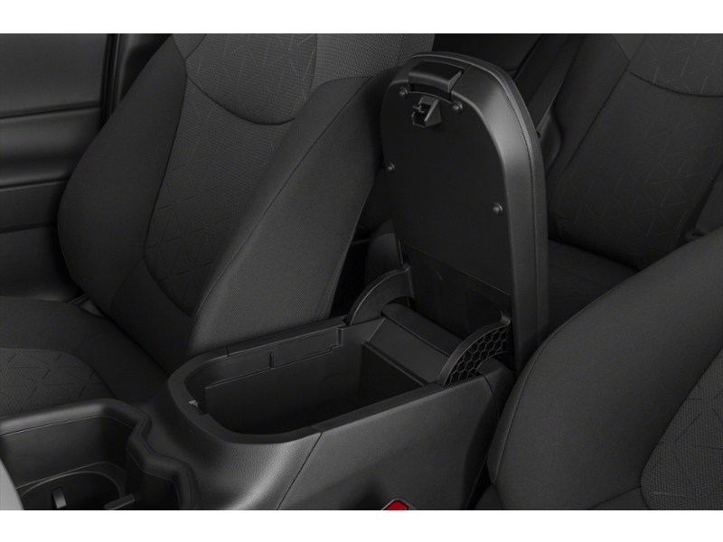 2022 Toyota RAV4 XLE AWD Interior Shot 7