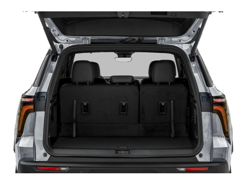 2027 Chevrolet Traverse AWD 4dr Z71 Exterior Shot 4