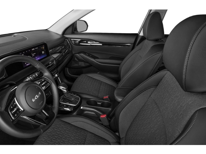 2024 Kia Seltos X-Line AWD Interior Shot 4