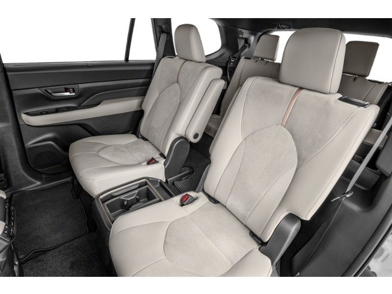2024 Toyota Grand Highlander Hybrid Hybrid Platinum AWD Interior Shot 5