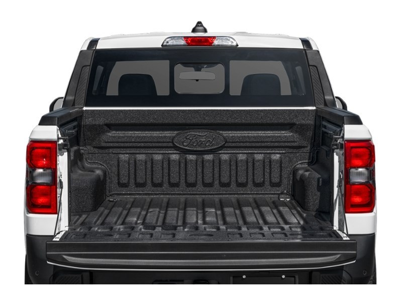 2025 Ford Maverick LARIAT AWD SuperCrew Exterior Shot 4
