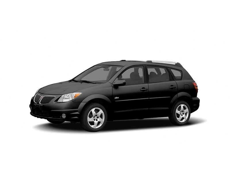 2005 Pontiac Vibe 4dr Wgn FWD Abyss  Shot 2