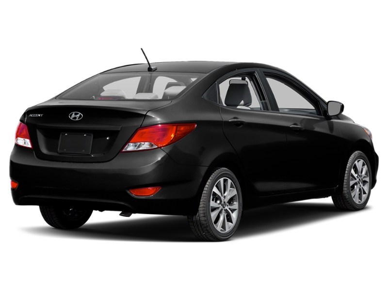 2017 Hyundai Accent 4dr Sdn Auto SE Ultra Black Pearl  Shot 12