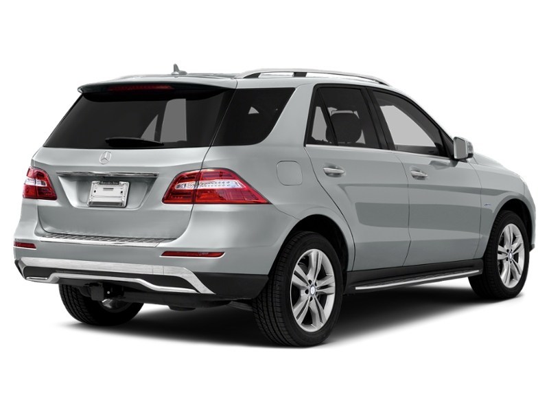 2013 Mercedes-Benz M-Class 4MATIC 4dr ML 350 BlueTEC Iridium Silver Metallic  Shot 38