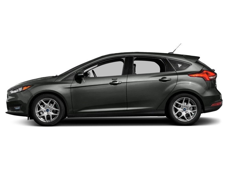 2015 Ford Focus 5dr HB SE Magnetic Metallic  Shot 17