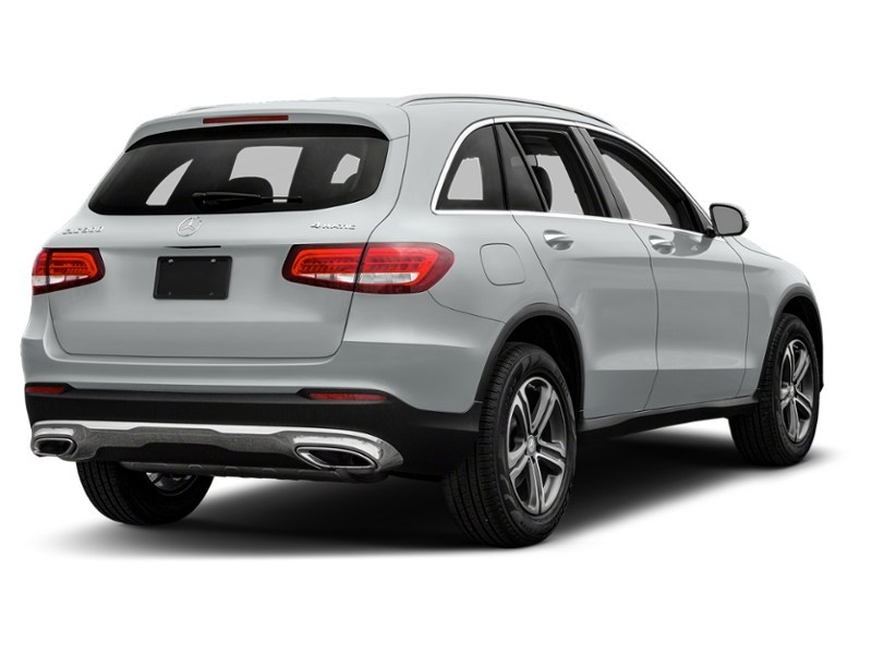 2018 Mercedes-Benz GLC 300 GLC 300 4MATIC SUV Iridium Silver Metallic  Shot 26