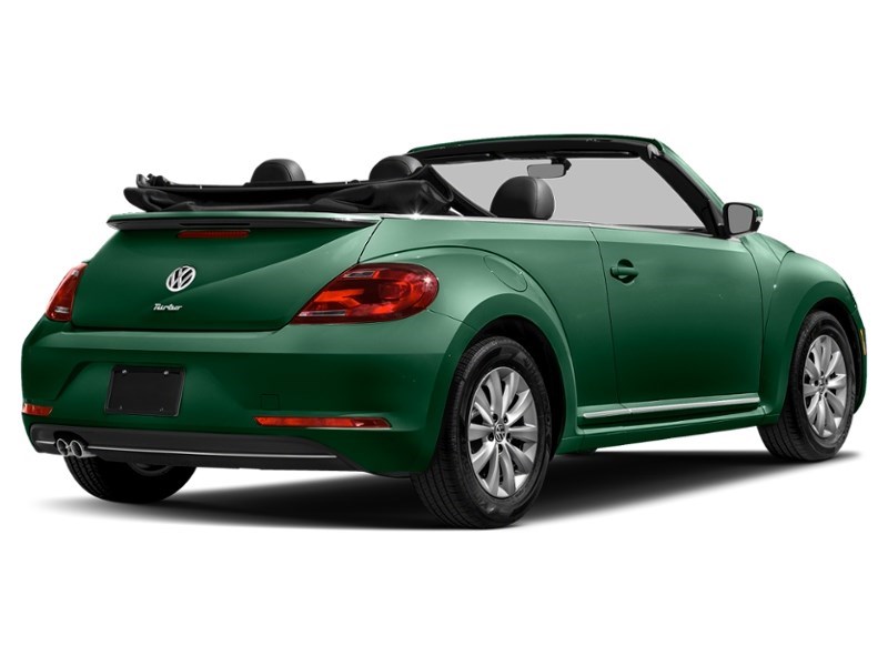 2018 Volkswagen Beetle Trendline Auto Bottle Green Metallic w/Black Roof  Shot 32