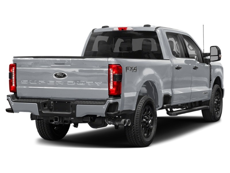 2026 Ford F-250 XLT 4WD Crew Cab 6.75' Box Iconic Silver Metallic  Shot 33