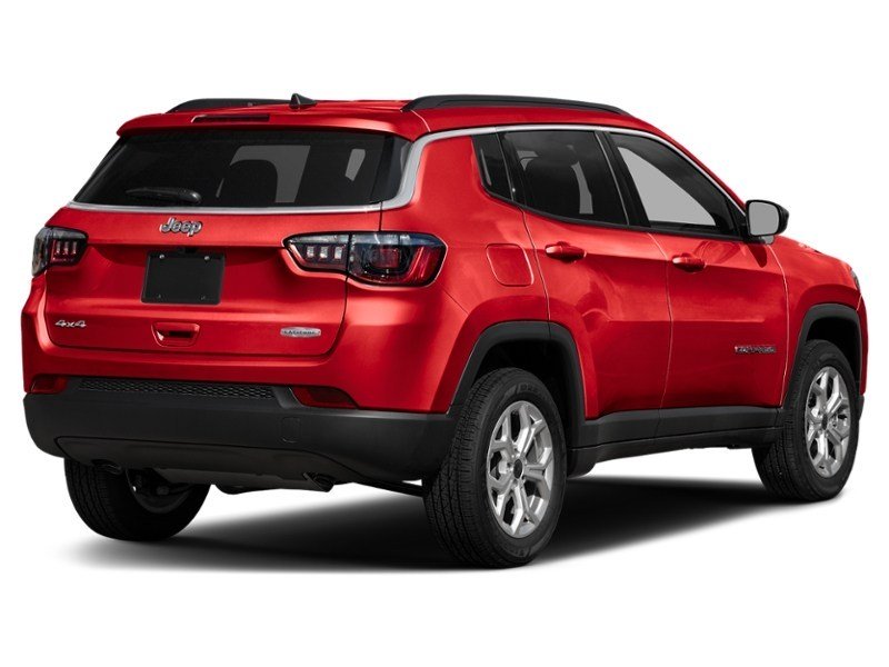 2025 Jeep Compass Altitude 4x4 Red Hot Pearl  Shot 18